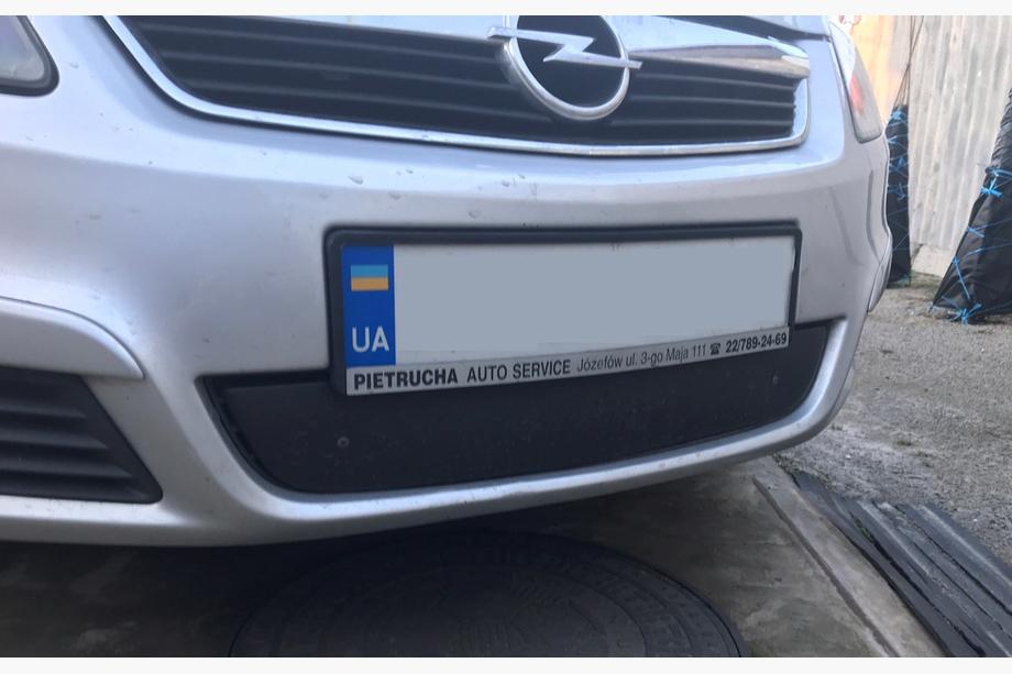 Opel Zafira B 2005–2011 гг. Зимняя накладка на решетку радиатора (2005-2008) Матовый Image