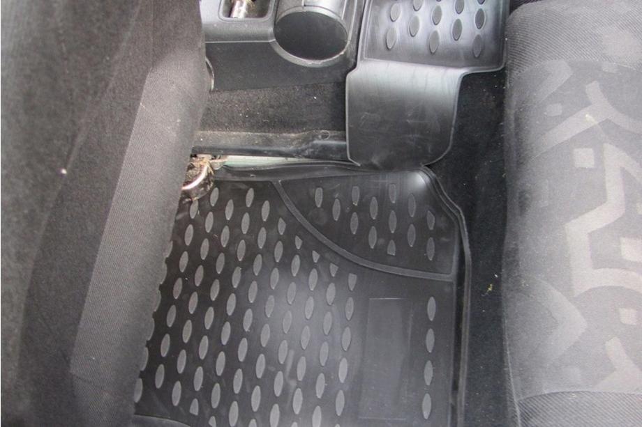 Volkswagen Golf 4 1997-2006 гг. Резиновые коврики в салон (4 шт, Novline) Фото 3