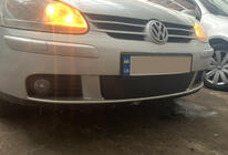 Volkswagen Touran 2003-2010 гг. Нижняя зимняя решетка, 2003-2006 Глянцевая фото 5