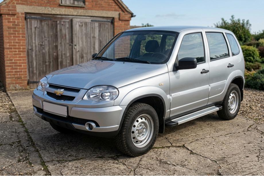 Chevrolet Niva 1998-2020 гг. Боковые Подножки Maya V2 (2 шт., Алюминий) Image