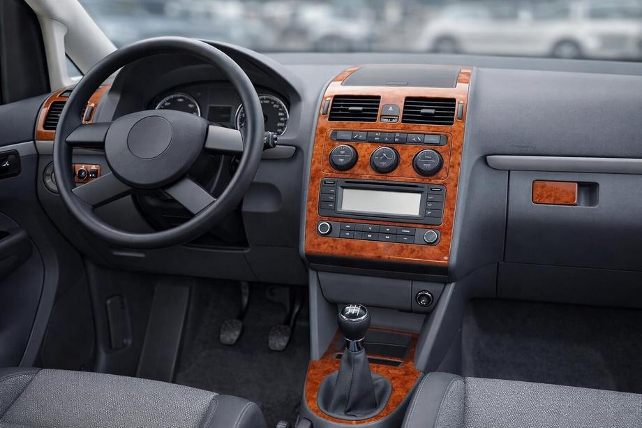 Volkswagen Touran 2010-2015 гг. Накладки на Панель Приборов Image