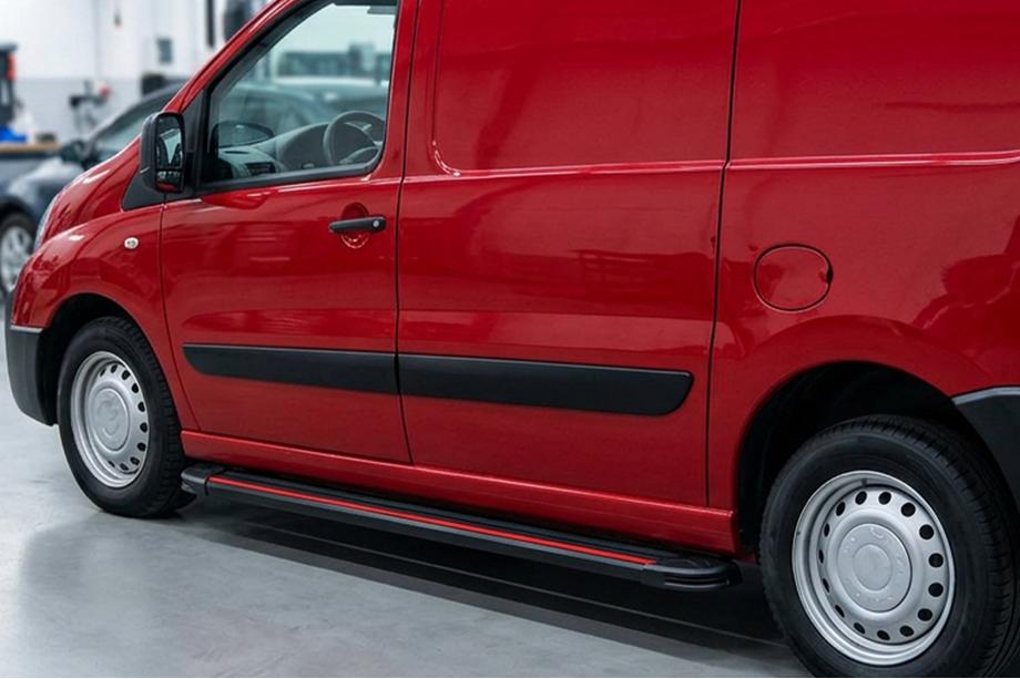 Citroen Jumpy 2007–2017 гг. Боковые Подножки Maya Red (2 шт., Алюминий) Image