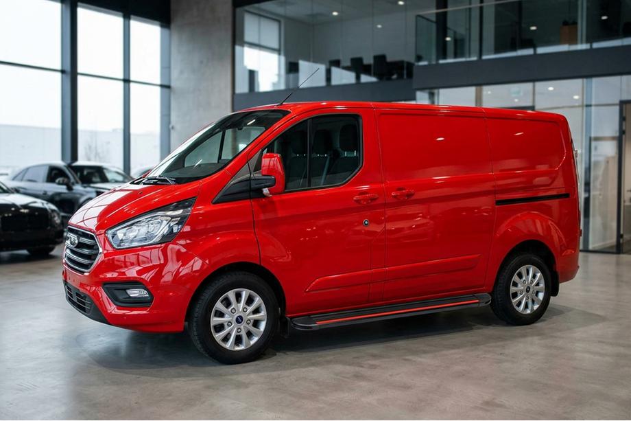 Ford Custom 2013-2022 гг. Боковые Подножки Maya Red (2 шт., Алюминий) Длинная База Image