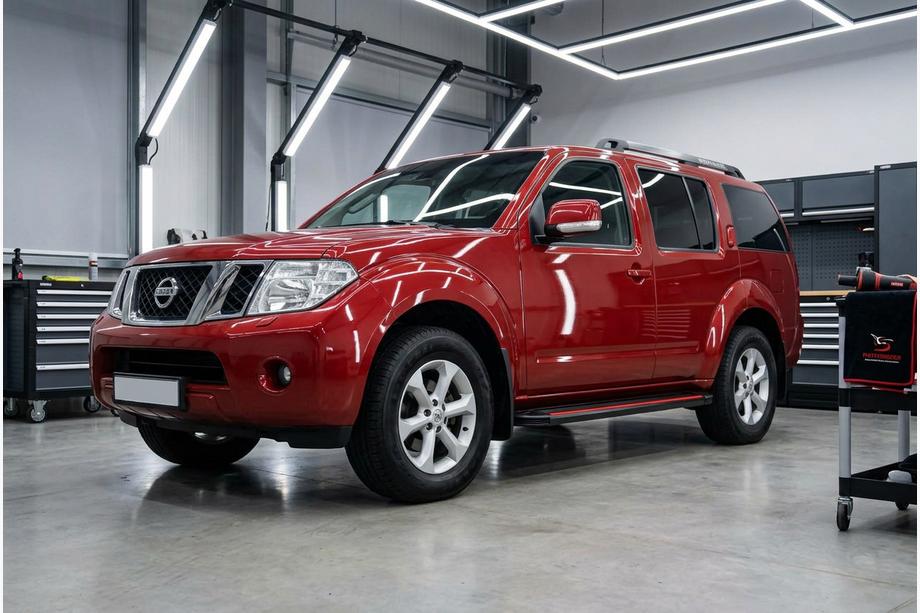 Nissan Pathfinder R51 2005-2014 гг. Боковые Подножки Maya Red (2 шт., Алюминий) Image