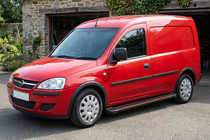 Opel Combo 2002–2012 гг. Боковые Подножки Maya Red (2 шт., Алюминий) фото 1