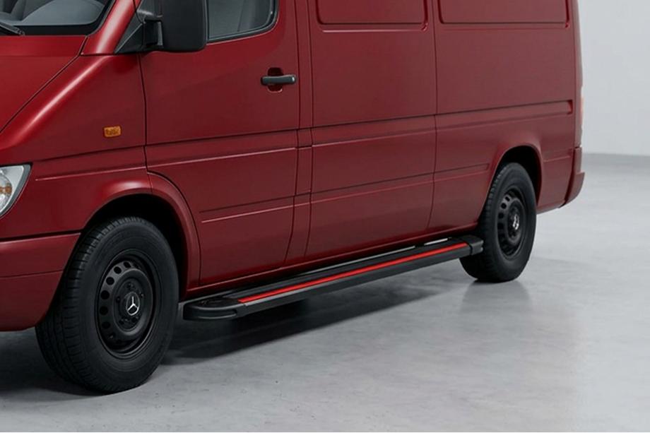 Volkswagen LT 1995-2006 гг. Боковые Подножки Maya Red (2 шт., Алюминий) Средняя База Image