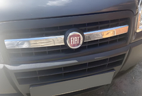 Fiat Doblo I 2005-2010 гг. Хромированные накладки на решетку радиатора (2 шт., нержавейка) Carmos - Турецкая Нержавеющая Сталь фото 1