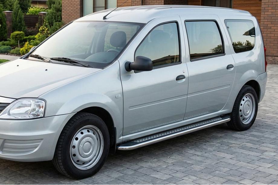 Lada Largus 2012- гг. Боковые Подножки Maydos V2 (2 шт., Алюминий и Нержавейка) Image