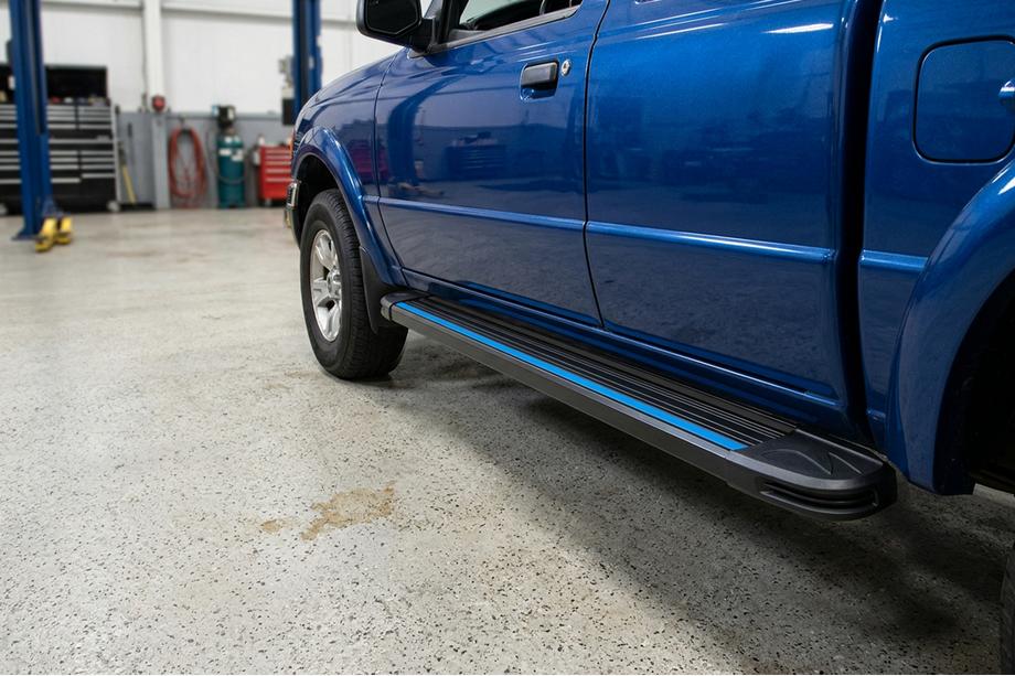 Ford Ranger 2007-2011 гг. Боковые Подножки Maya Blue (2 шт., Алюминий) Image