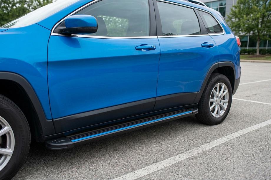 Jeep Cherokee KL 2013- гг. Боковые Подножки Maya Blue (2 шт., Алюминий) Image