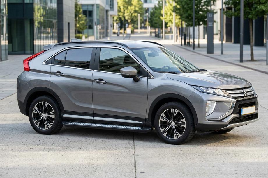 Mitsubishi Eclipse Cross 2017- гг. Боковые пороги New Vision Black (2 шт., алюминий) Image