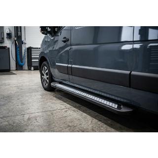 Боковые пороги New Vision Black (2 шт., алюминий) Opel Movano 2010-2021 гг. фото 1