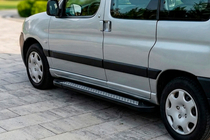 Peugeot Partner 1996-2008 гг. Боковые пороги New Vision Black (2 шт., алюминий) фото 1