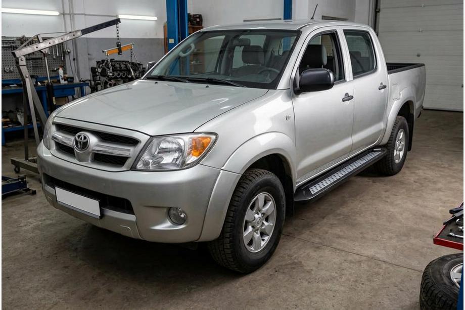 Toyota Hilux 2006-2015 гг. Боковые пороги New Vision Black (2 шт., алюминий) Image