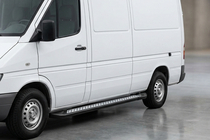 Volkswagen LT 1995-2006 гг. Боковые пороги New Vision Black (2 шт., алюминий) Длинная База фото 1