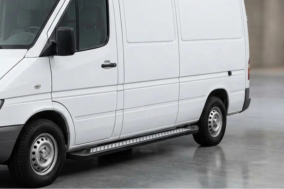 Volkswagen LT 1995-2006 гг. Боковые пороги New Vision Black (2 шт., алюминий) Image