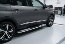 Peugeot 5008 2016-2023 гг. Боковые Подножки Tayga V2 (2 шт., Алюминий) фото 1