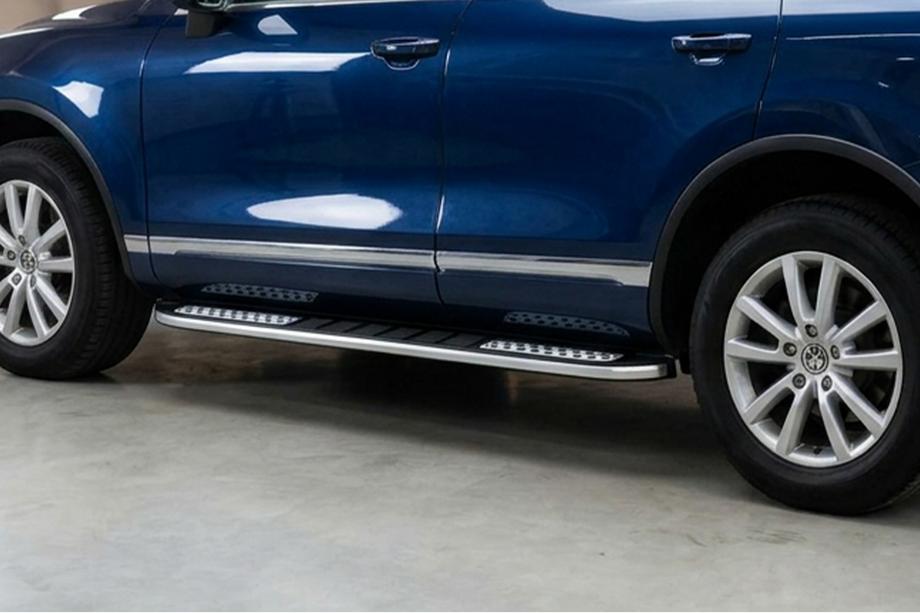 Volkswagen Touareg 2002–2010 гг. Боковые Подножки Tayga V2 (2 шт., Алюминий) Фото 1
