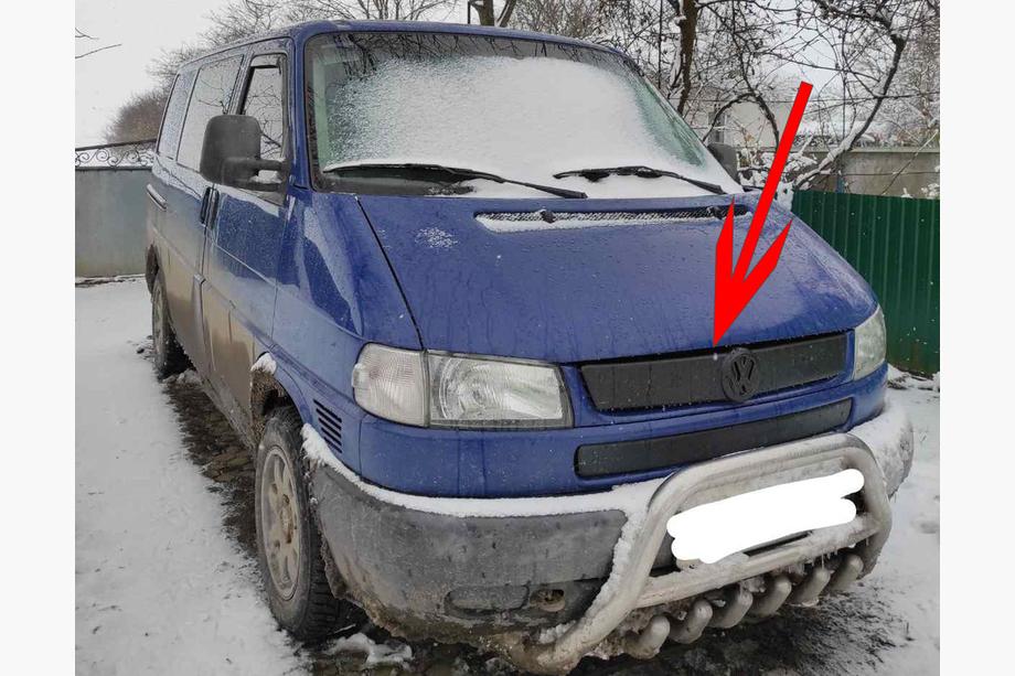Volkswagen T4 Transporter 1990-2003 гг. Зимняя накладка на решетку радиатора Матовый на косую морду Фото 2