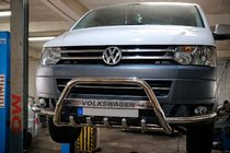 Volkswagen T5 2010-2015 гг. Кенгурятник WT004ST (нержавейка) фото 1