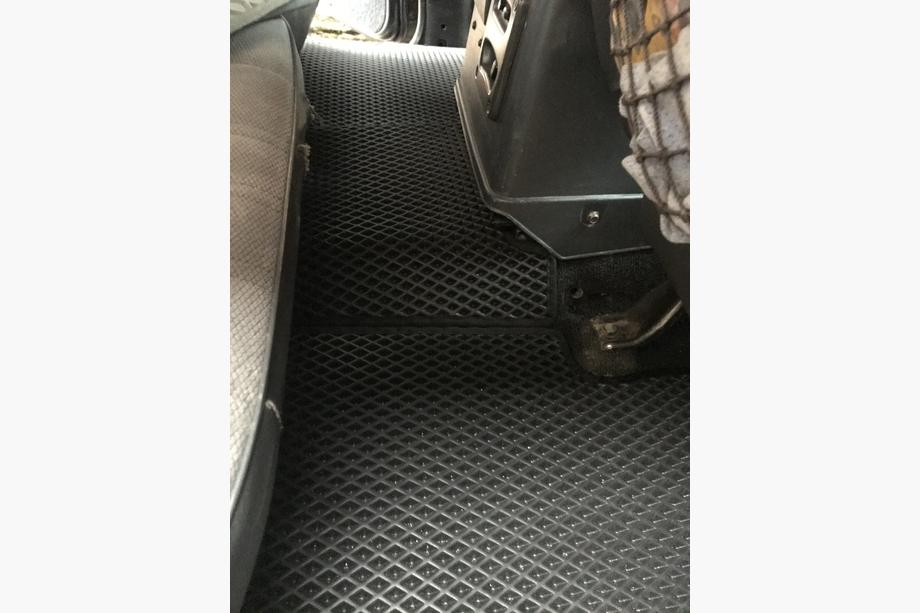 Nissan Patrol Y60 1988–1997 гг. Коврики EVA (черные) Короткий, комплект 5 штук (передние и задние) Фото 22