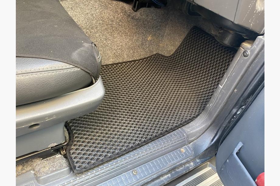 Nissan Patrol Y60 1988–1997 гг. Коврики EVA (черные) Короткий, комплект 5 штук (передние и задние) Фото 12
