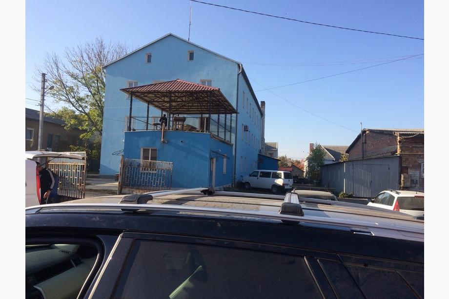 Land Rover Discovery Sport 2014- гг. Поперечины на интегрированные рейлинги с замком (2 шт) Серый Фото 4
