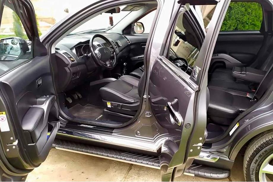 Mitsubishi Outlander 2006-2012 гг. Боковые пороги Bosphorus Grey (2 шт., алюминий) Фото 6