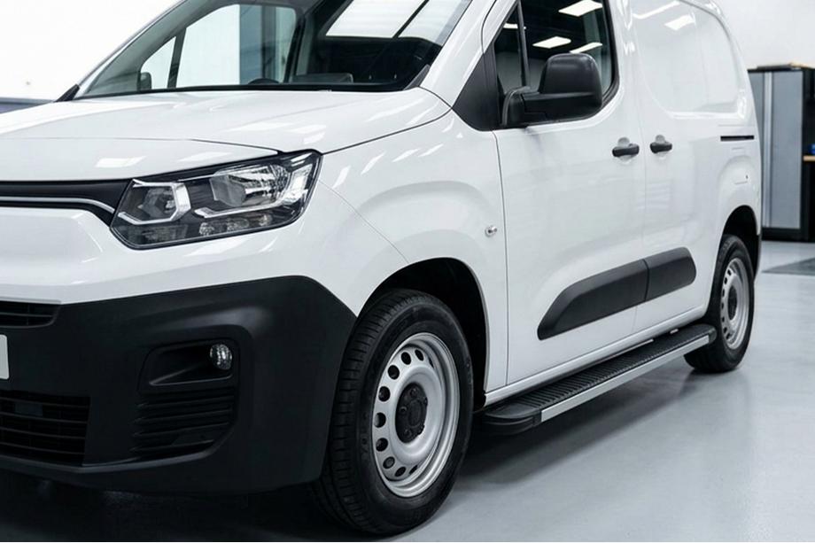 Peugeot Partner/Rifter 2019- гг. Боковые Подножки Maya V1 (2 шт., Алюминий) Image