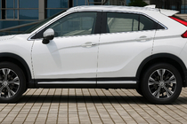 Mitsubishi Eclipse Cross 2017- гг. Молдинги дверные OmsaLine (4 шт., нержавейка) фото 1