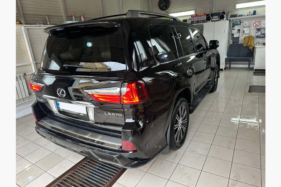 Lexus LX570/450d 2008-2022 гг. Комплект рестайлинга с модели 2008-2016 на TRD Superior (2016-2020) Фото 42