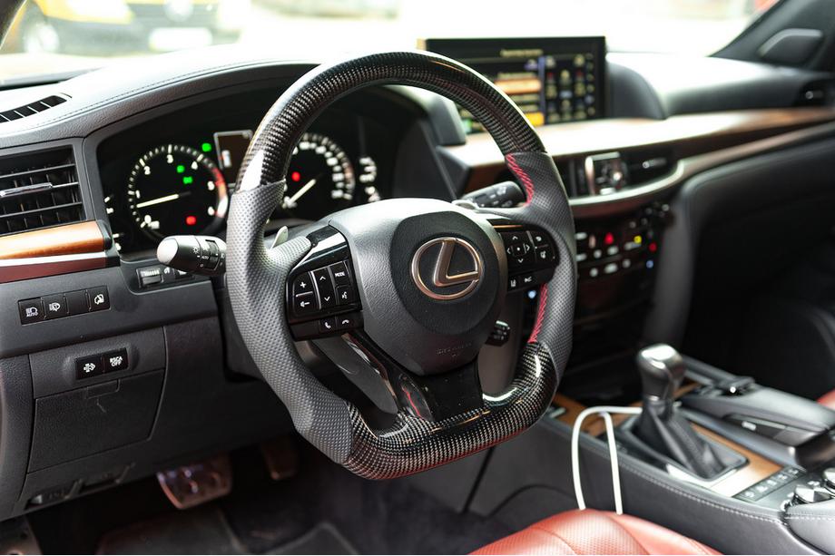 Lexus LX570/450d 2008-2022 гг. Анатомический руль в сборе (карбон) Image