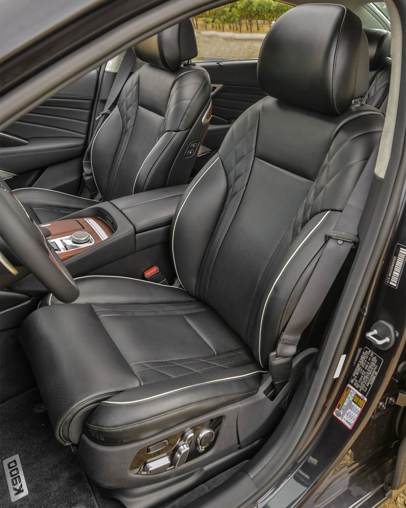 Второе поколение представительского седана KIA K900