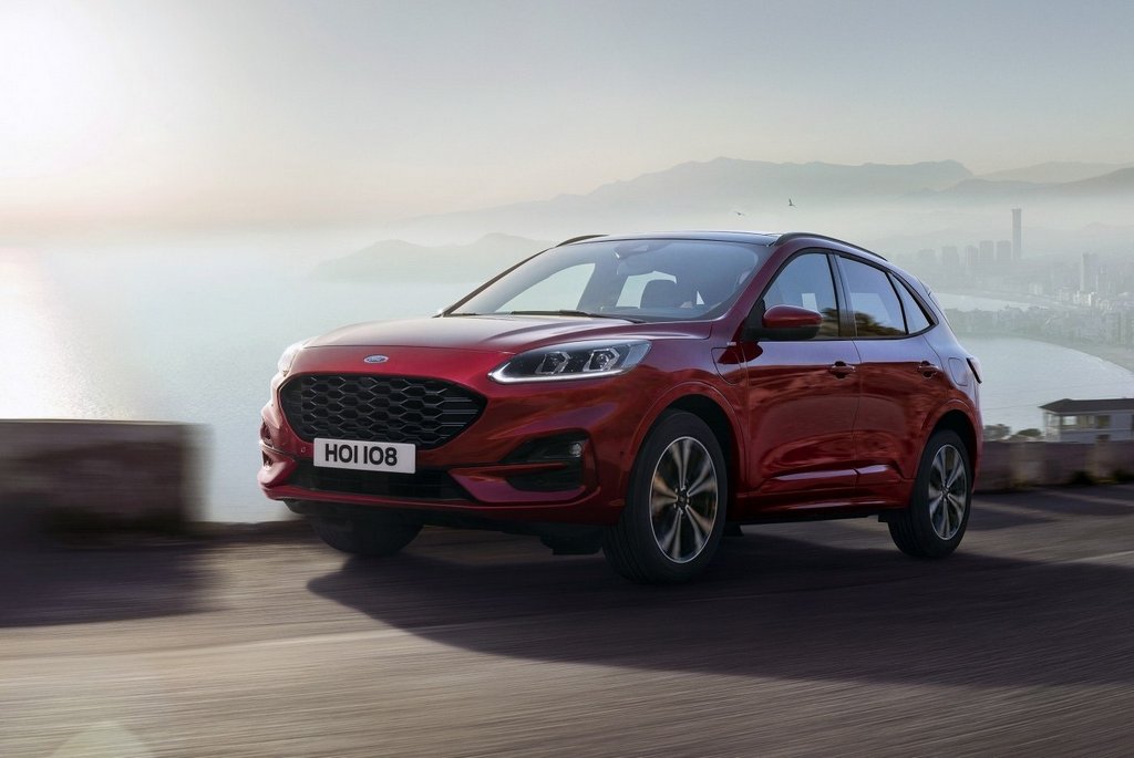 Новое поколение компактного кроссовера Ford Kuga