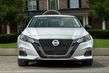 Среднеразмерный седан Nissan Altima шестого воплощения фото 2