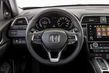 Третье поколение гибридного седана Honda Insight фото 7