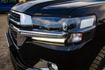 Toyota Land Cruiser 200 2007-2021 гг. Реснички на фары с LED (2016↗) фото 4