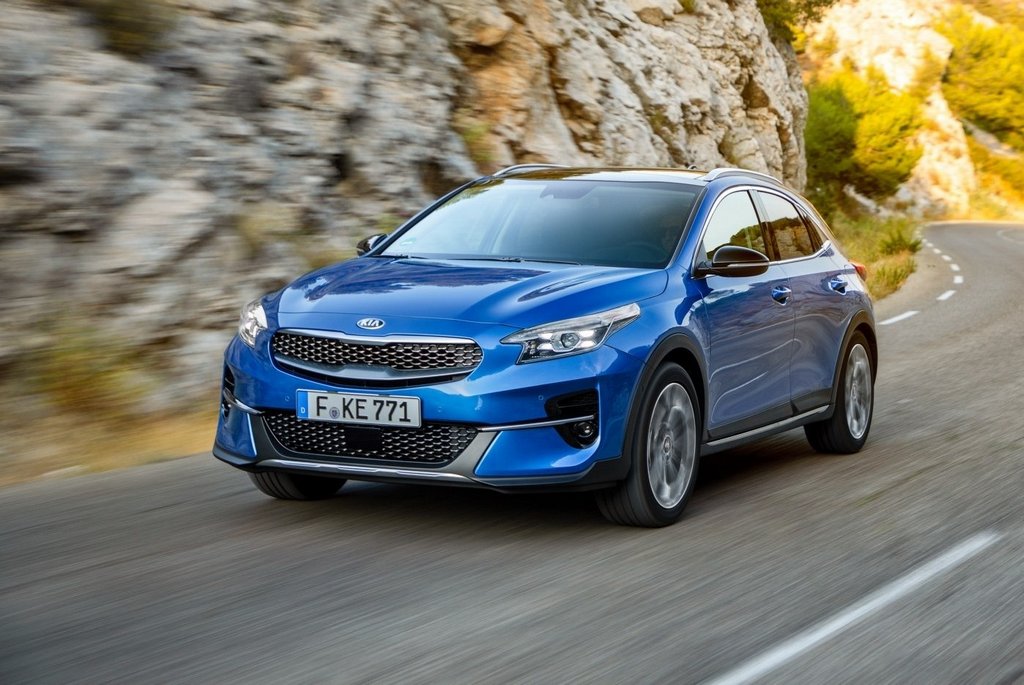 Обзор хэтчбека повышенной проходимости KIA Xceed