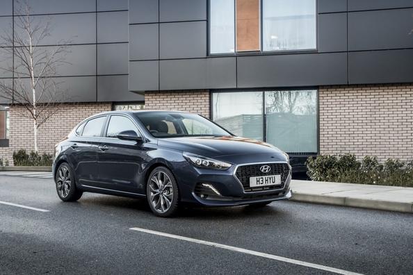 Обзор компактного лифтбека Hyundai i30 Fastback