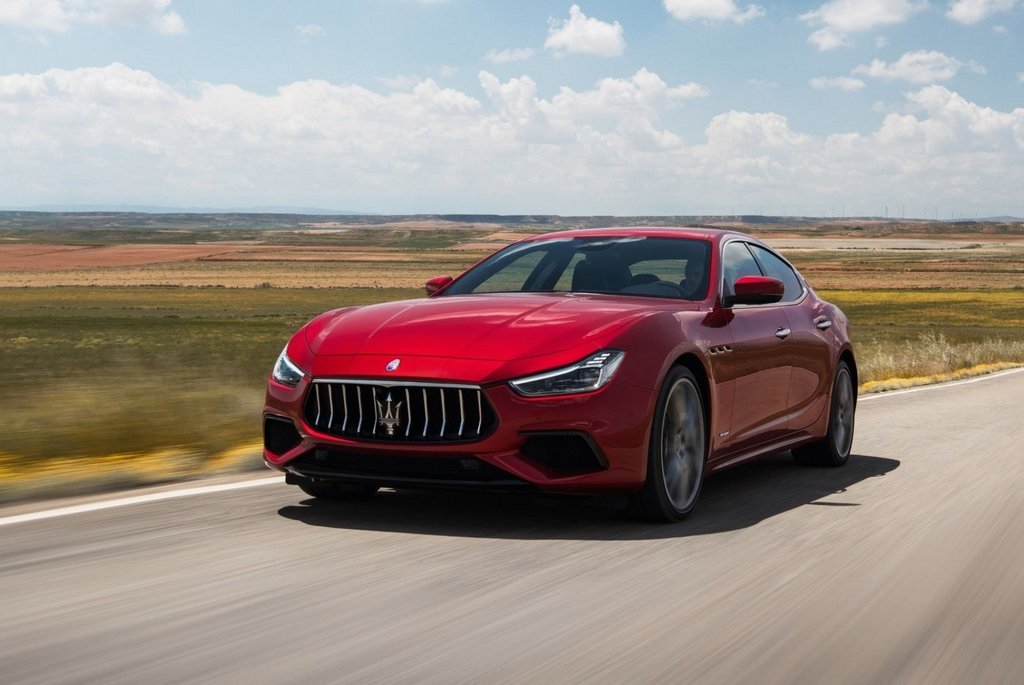 Обзор спортивного седана Maserati Ghibli