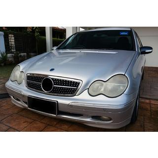 Передняя решетка Diamond Silver Mercedes C-class W203 2000-2007 гг. фото 1