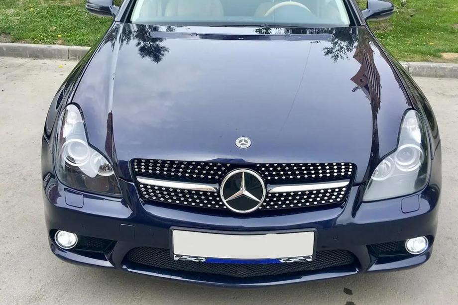 Mercedes CLS C219 2004-2010 гг. Передняя решетка радиатора (2005-2008, Diamond Silver) Image