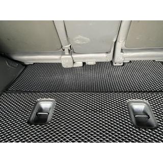 Коврик багажника 2 шт (EVA, 7 мест, Черный) Toyota Land Cruiser 200 2007-2021 гг. фото 4