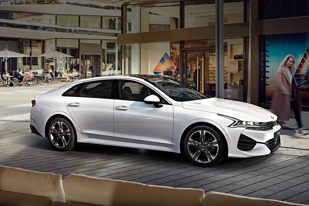 Новое поколение седана KIA Optima