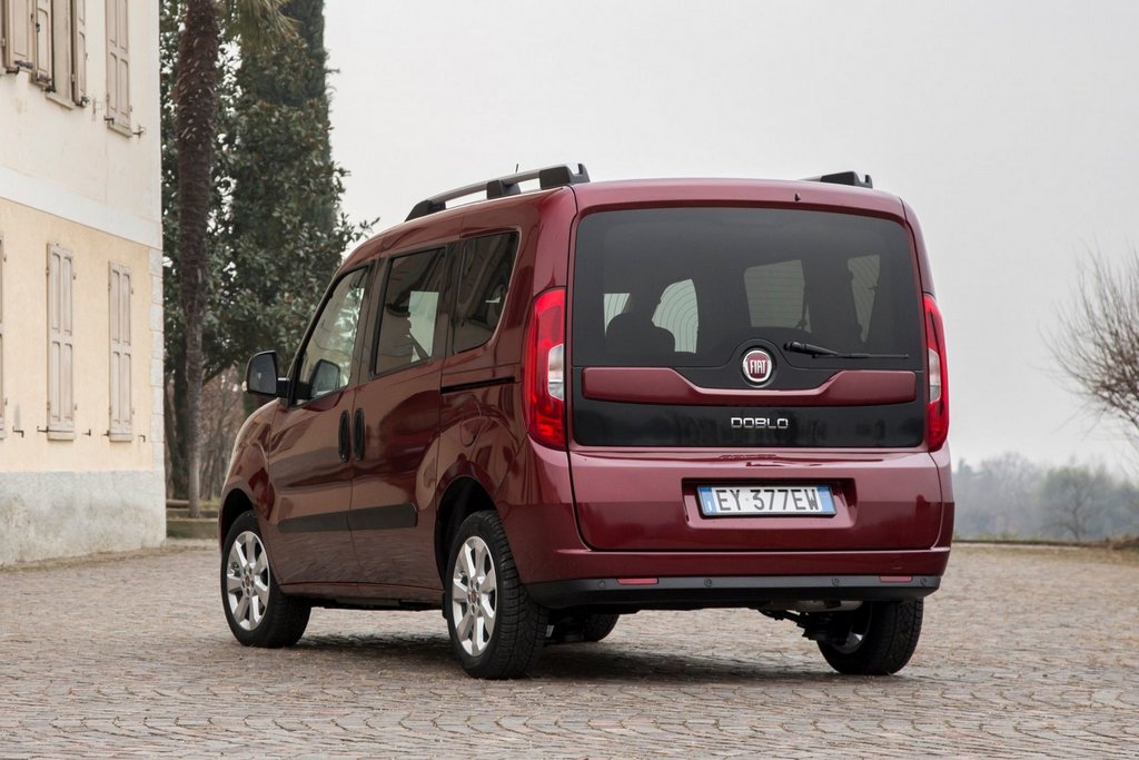 Обзор обновленного компаквэна Fiat Doblo