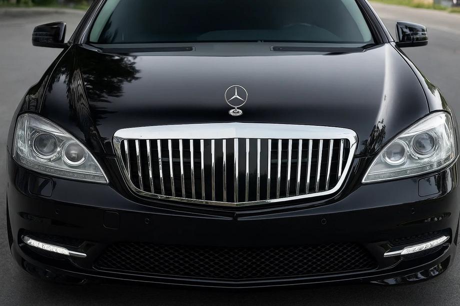 Mercedes S-class W221 2005-2013 гг. Решетка радиатора Maybach V1 (2009-2013) Image