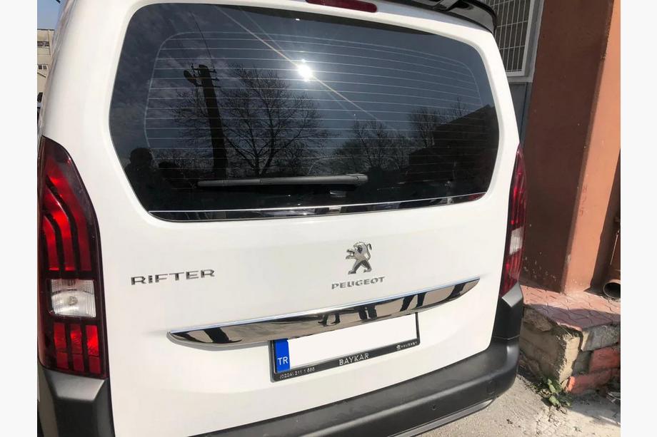 Peugeot Partner/Rifter 2019- гг. Нижняя накладка стекла нержавейка Фото 4