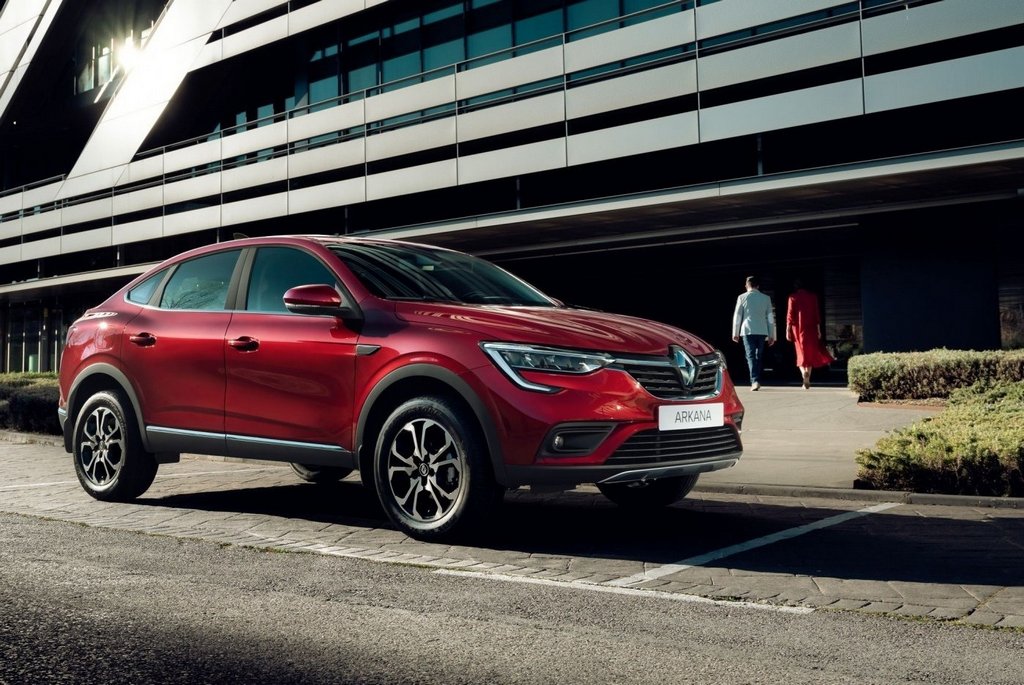 Обзор компактного кроссовера Renault Arkana