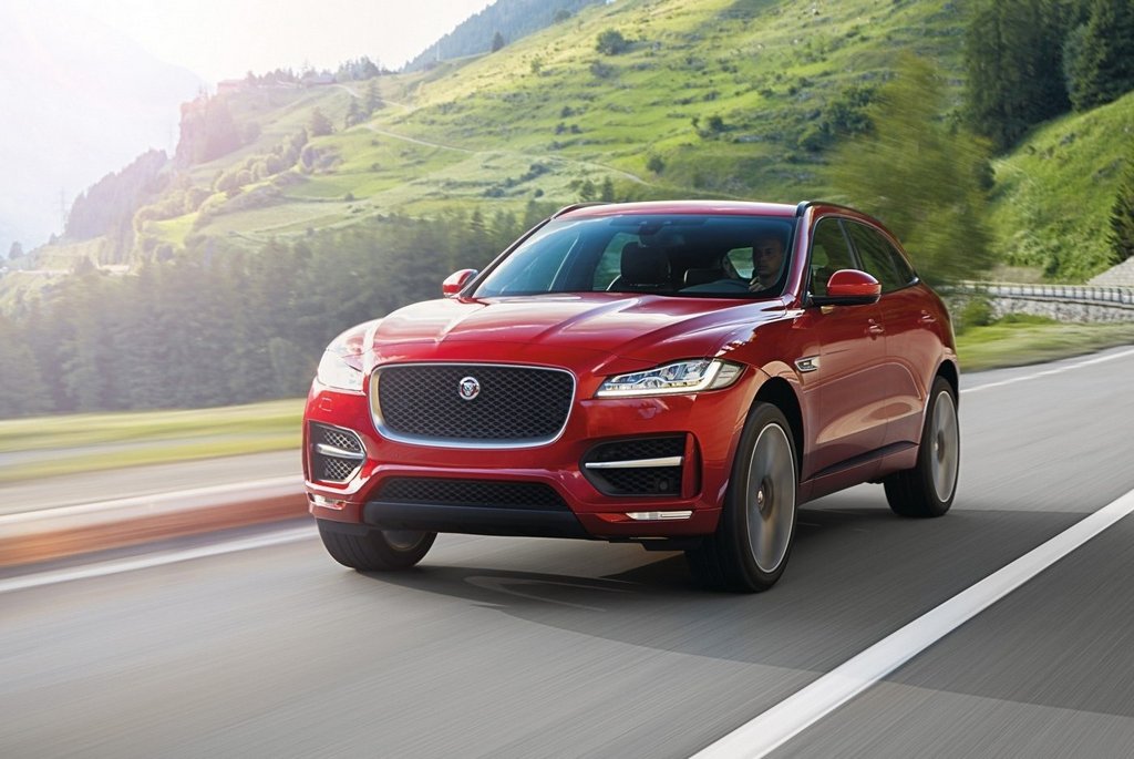 Среднеразмерный премиальный кроссовер Jaguar F-Pace