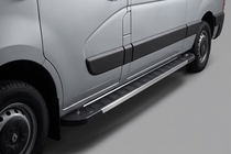 Nissan NV400 2010-2024 гг. Боковые пороги RedLine V1 (2 шт., алюминий) Средняя База фото 1